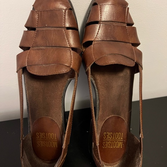 SOLD Brown leather sandals - Picture 2 of 2